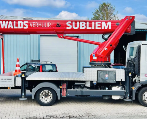 30 meter vrachtauto hoogwerker